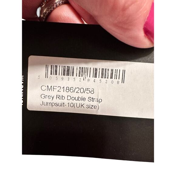 PrettyLittleThing Gray Ribbed Double Strap Jumpsuit Size 6 NWT - Picture 4 of 6